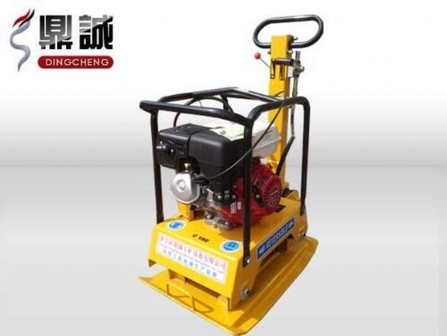 點(diǎn)擊查看詳細(xì)信息<br>標(biāo)題：雙向振動(dòng)平板夯 閱讀次數(shù)：13687